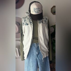 Vintage 90s WHITEFISH BAY‎ floral vest Woman’s SIZE SMALL gorpcore granola girl